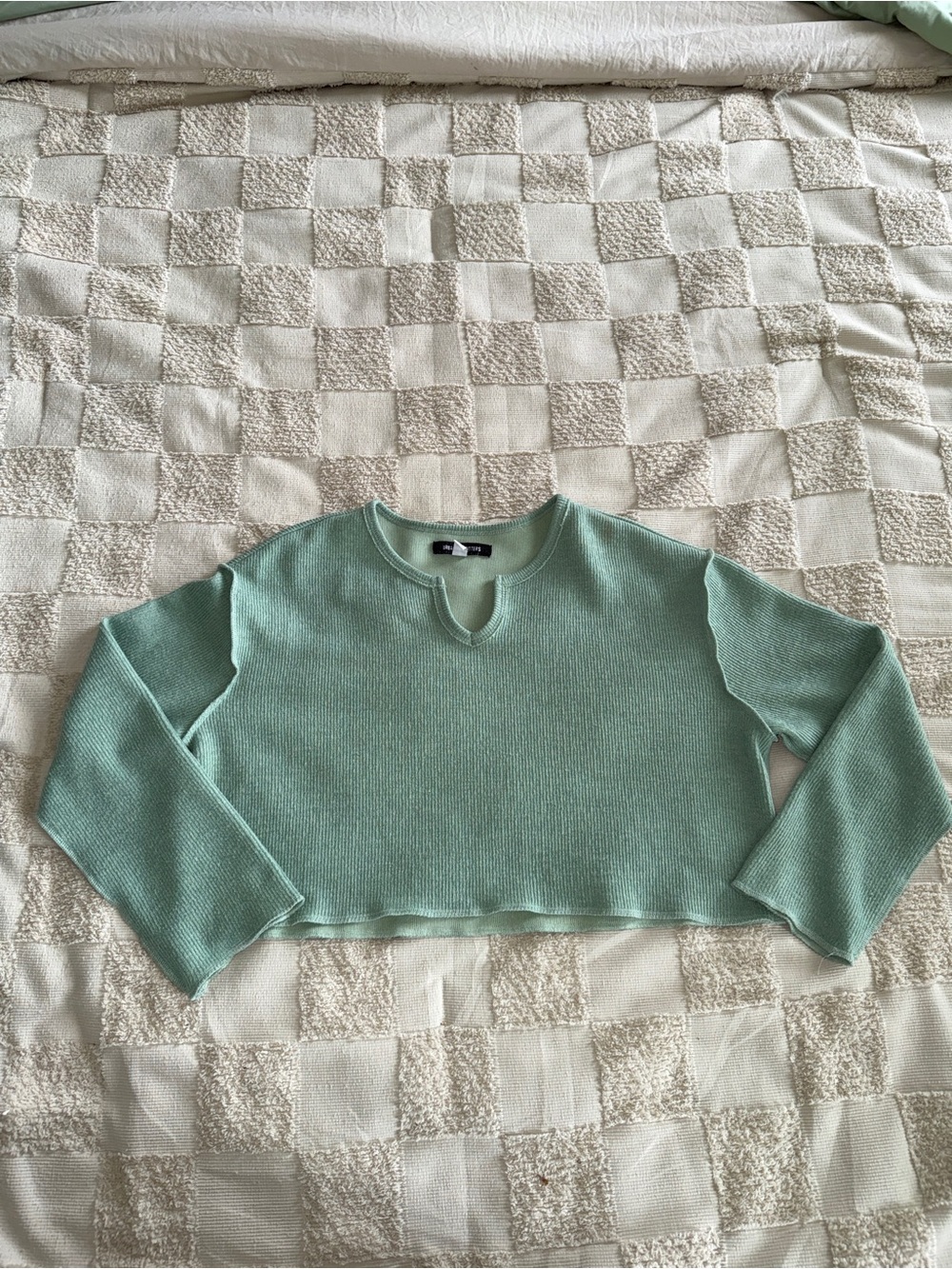 Urban‎ Outfitters Mint Cropped Knit Sweater with Keyhole Neck size S